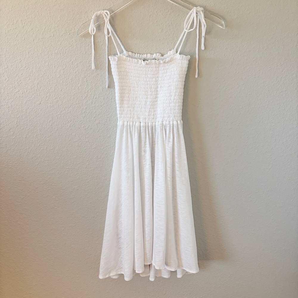 Vitamin A NWT Gigi White Smocked Sleeveless Dress Swim Cover Up Size XS Pockets